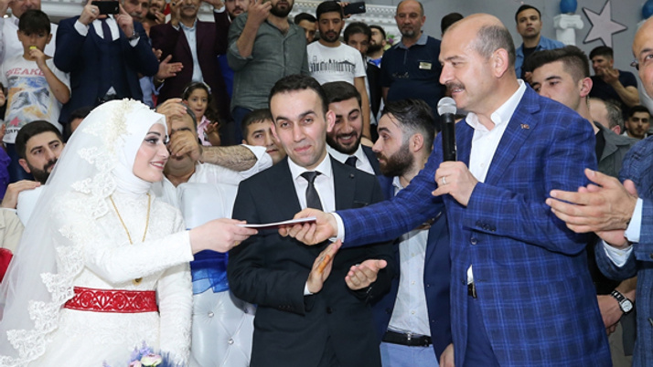 Soylu'dan genç çiftlere 3 çocuk tavsiyesi