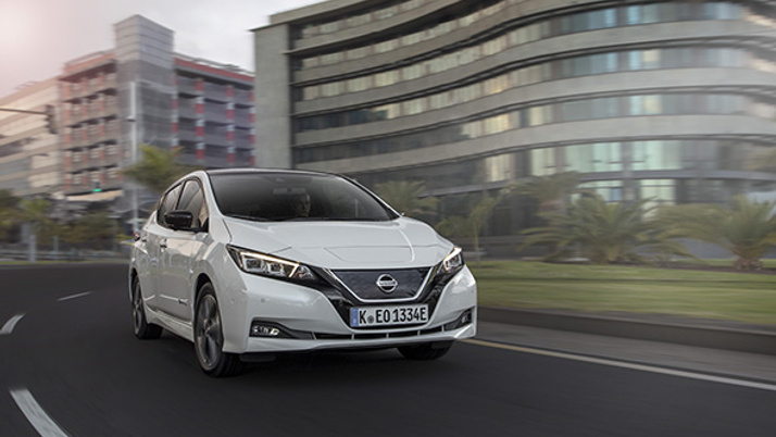 Avrupalılar'ın yeni gözdesi Nissan LEAF! Tam 100 bin adet satıldı