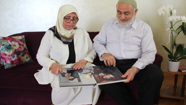 Abdulhamit Gül'ün anne ve babası oğullarının bakan olduğunu öğrenince...