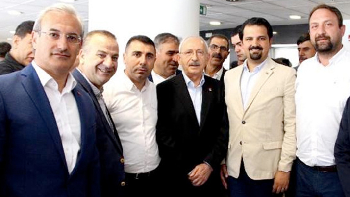 İzmir'de toplanan CHP'li ilçe başkanları kararını verdi