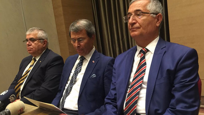 İyi Parti'den istifa edenler için dikkat çeken yorum