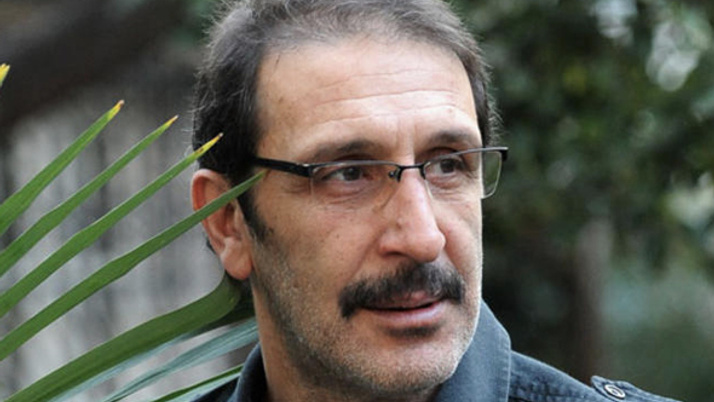 Cem Özer kimdir annesini kaybetti komşulara isyan etti