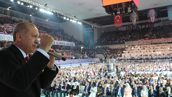 AK Parti'de seçim günü yönetim değişti Erdoğan'dan dünyaya mesaj