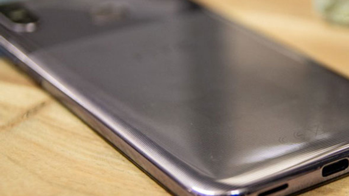 Giriş seviyesine yeni telefon: HTC U12 Life!