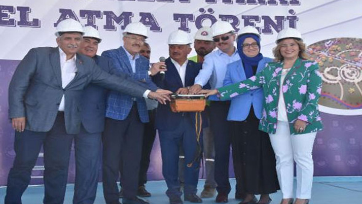 İvrindi Millet Parkı 'nın ilk harcı döküldü