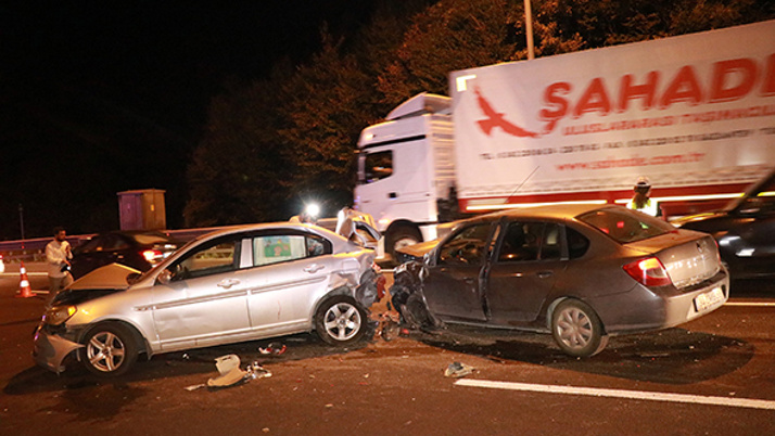 TEM'de zincirleme trafik kazası: Çok sayıda yaralı var!
