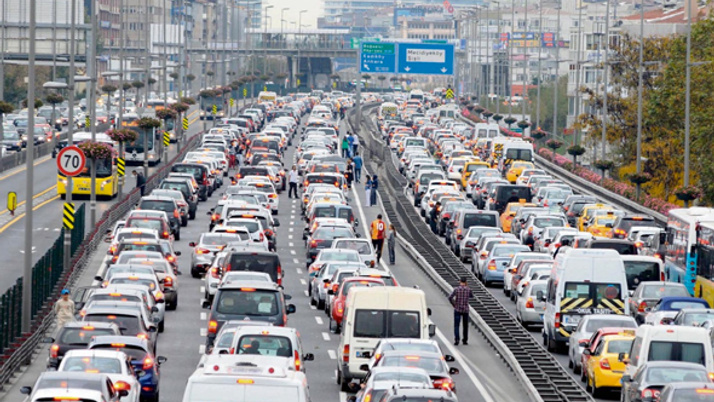 İstanbul büyük göçe hazırlanıyor yollar kapatılacak mı?