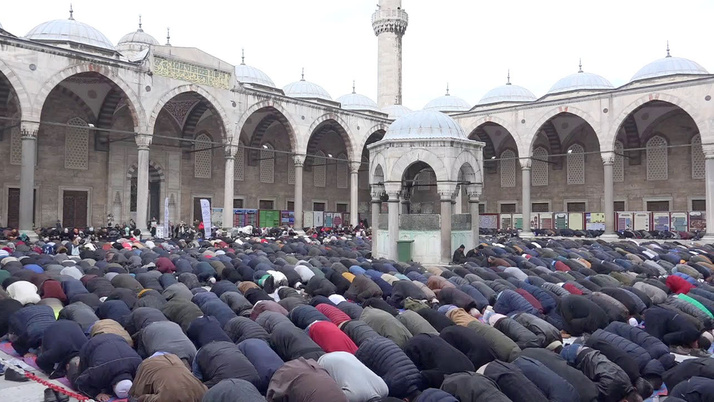 Cuma namazı nasıl kılınır? Kaç rekattır?
