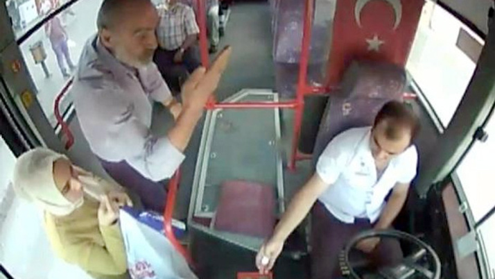 Tartıştığı otobüs şoförü hayatını kurtardı