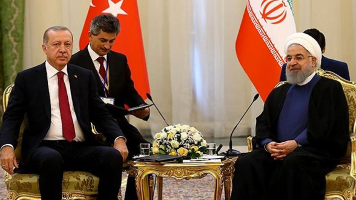 Üçlü zirve öncesi Erdoğan Putin ve Ruhani'den kritik görüşme