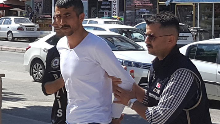 'Suç makinesi' ABD'ye kaçmak isterken yakalandı