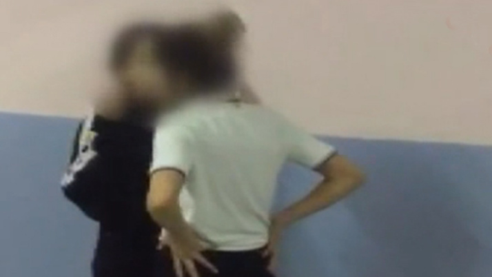 Avcılar'da bir ortaokulun bodrum katında skandal görüntüler