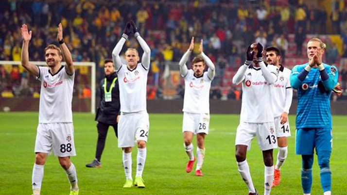 Beşiktaş ikinci devreye Akhisar'da start veriyor