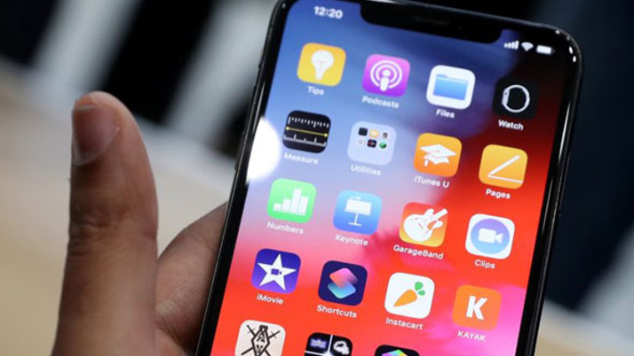 iPhone için flaş iddia! OLED'e geçiş yapılıyor