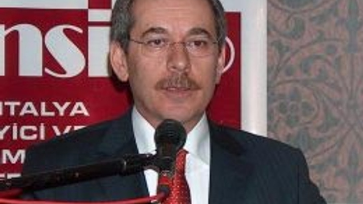 Abdüllatif Şener'i sağ kolu yıktı