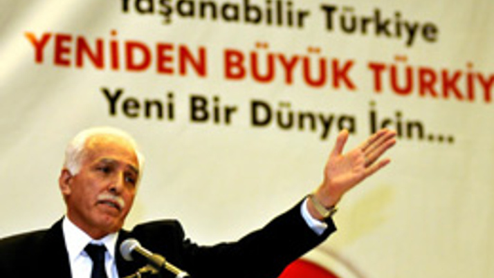 SP lideri Mustafa Kamalak kaza yaptı!