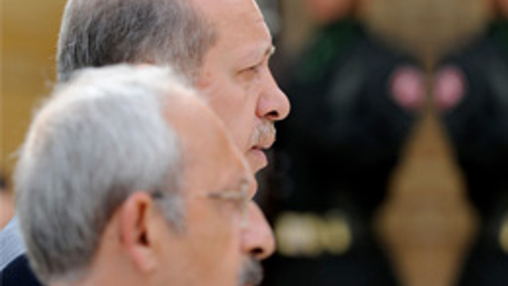 AK Parti ve CHP'nin taktiklerine kızdı