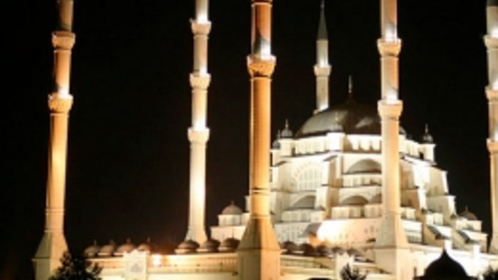 Regaip Kandili namazı ve Regaib duası