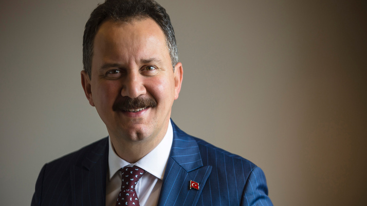 AK Partili Mestan Özcan CHP'nin sloganının sitesini satın aldı!