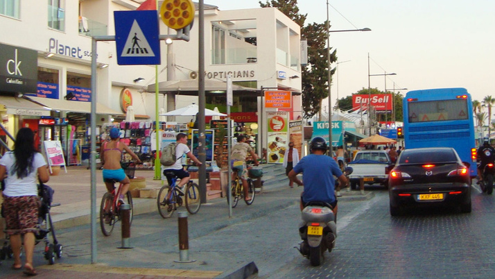 Güney Kıbrıs'ta domuz gribi can almaya devam ediyor