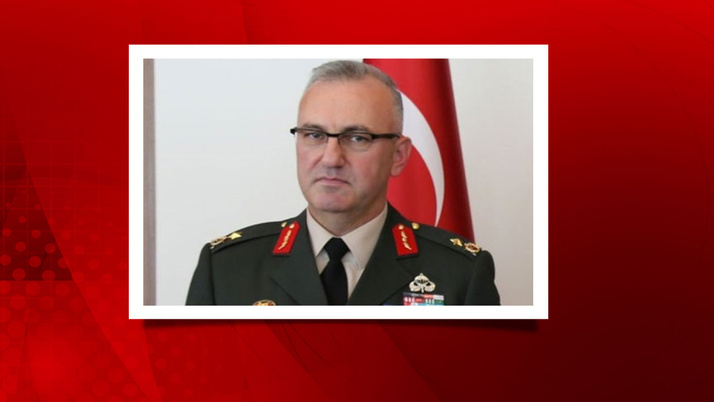 Eski tuğgeneral Özbakır üç maymunu oynadı