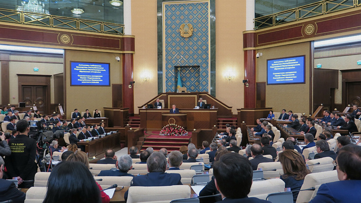 Kazakistan siyasetinde deprem: Nazarbayev açıkladı!