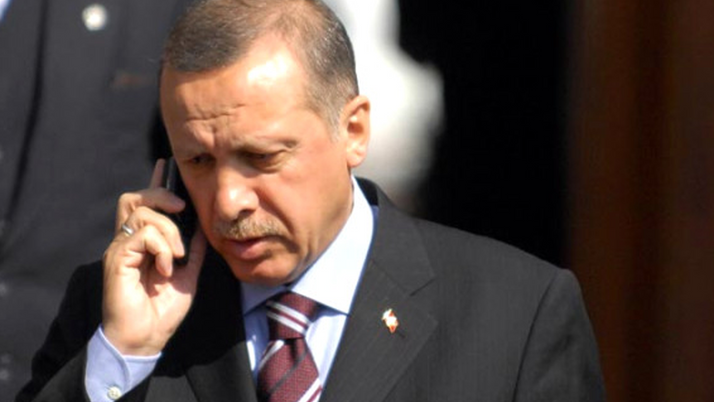 Cumhurbaşkanı Erdoğan'dan Demet Akbağ'a başsağlığı telefonu!