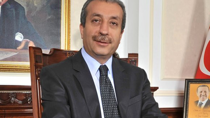 Mehdi Eker'den sosyal medya yalanına tepki