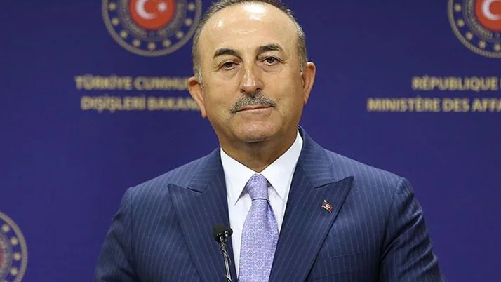 Bakan Çavuşoğlu: Fransa çok tehlikeli bir yolda