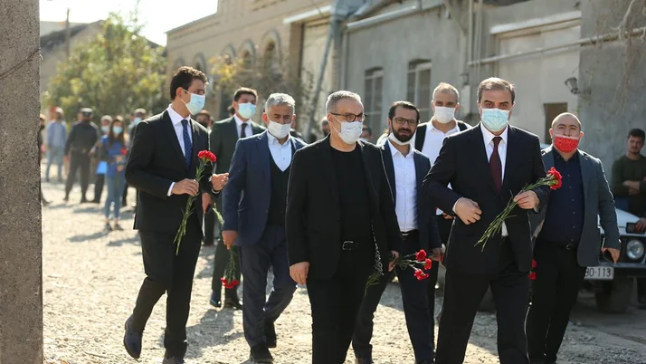 Gazetecilerden Azerbaycan'a destek ziyareti