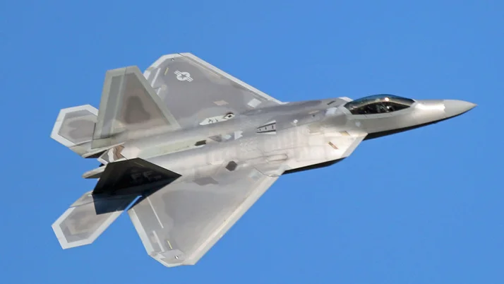 İsrail gazetesi: BAE’ye F-35 satışına yeşil ışık yakan İsrail, ABD’den F-22 talep etti