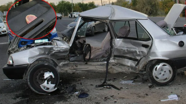 Elazığ'da otomobiller çarpıştı 1 ölü 2 yaralı