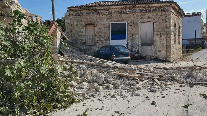 İzmir'deki deprem Yunanistan'ın Sisam Adası'nı da vurdu