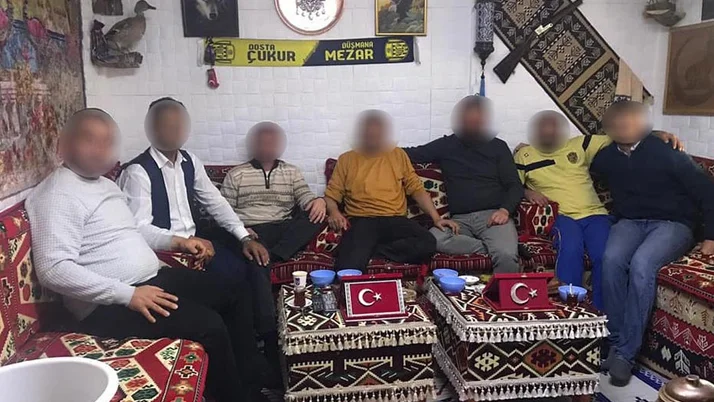 Ankara'da 'Çukur' operasyonu! Köpek saldırtarak tehdit ediyorlardı 17'si gözaltına alındı
