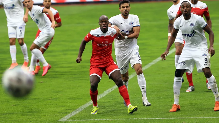 Antalyaspor 1 puanı duraklamada kurtardı