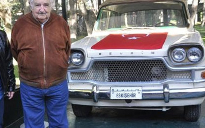 Mujica: Herkesi Türk olarak nitelendiriyoruz