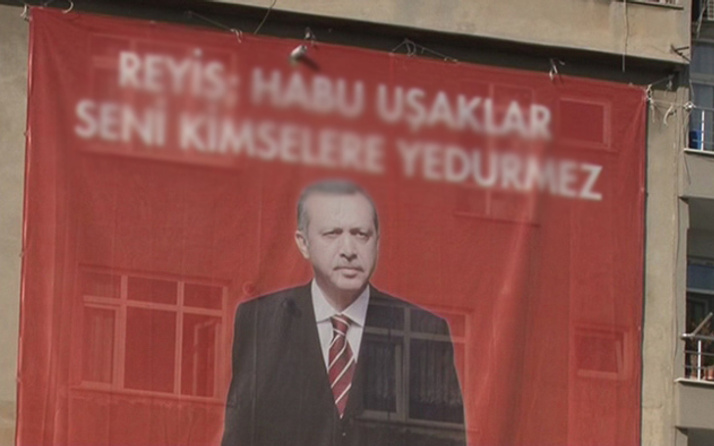 Cumhurbaşkanı Erdoğan için ilginç pankart!