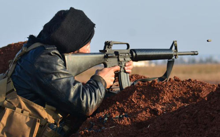 YPG Suriye'de Fırat'ın batısına doğudan girdi