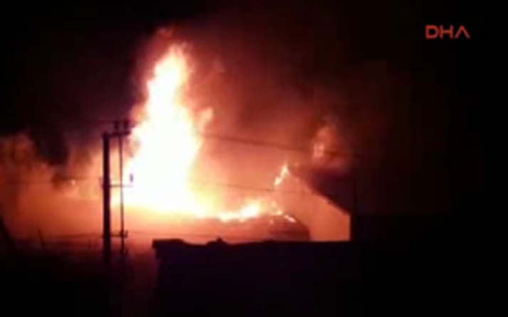 Nusaybin'de PKK'lılar yine okul binası yaktı