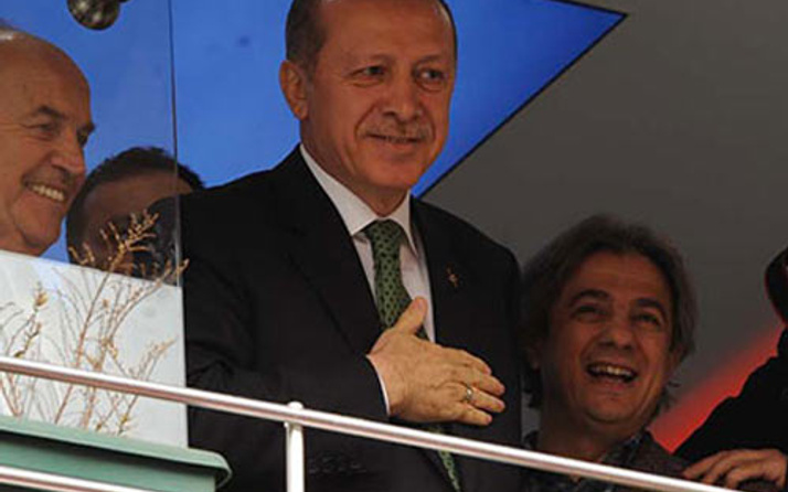 Erdoğan'a gençlerden doğumgünü sürprizi