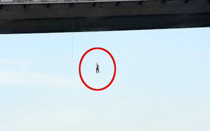 Köprüdeki intihar işte müzakereci polisin ifadesi