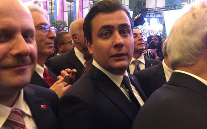 Resepsiyonda Melih Gökçek yoktu ama oğlu oradaydı!