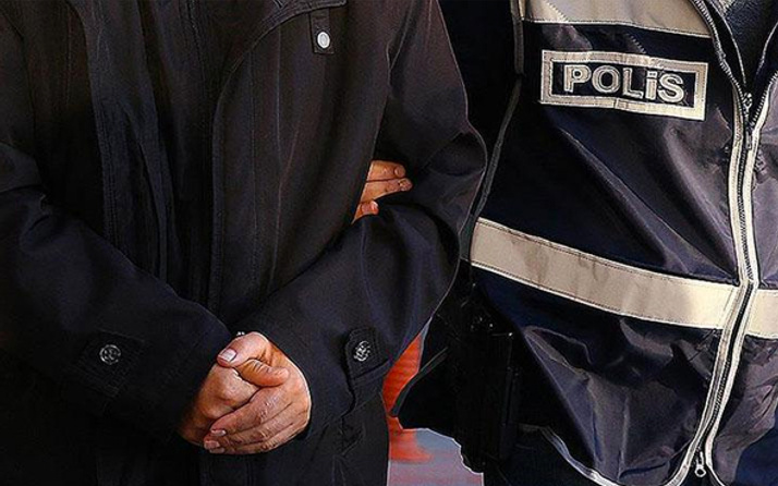 FETÖ Kolombiya sorumlusu orada yakalandı