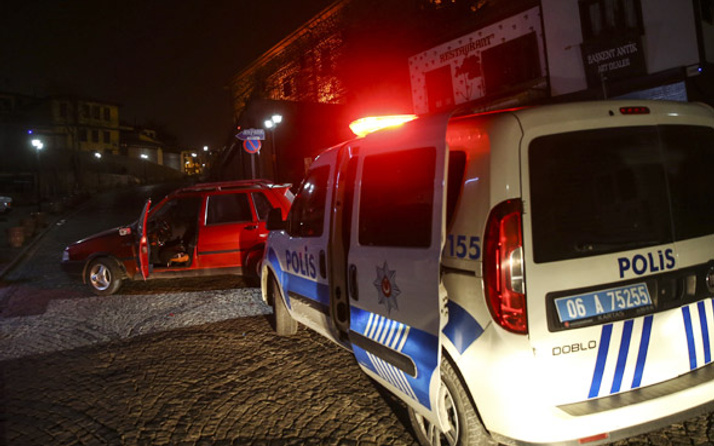 Ankara'da otomobilden polise silahlı saldırı