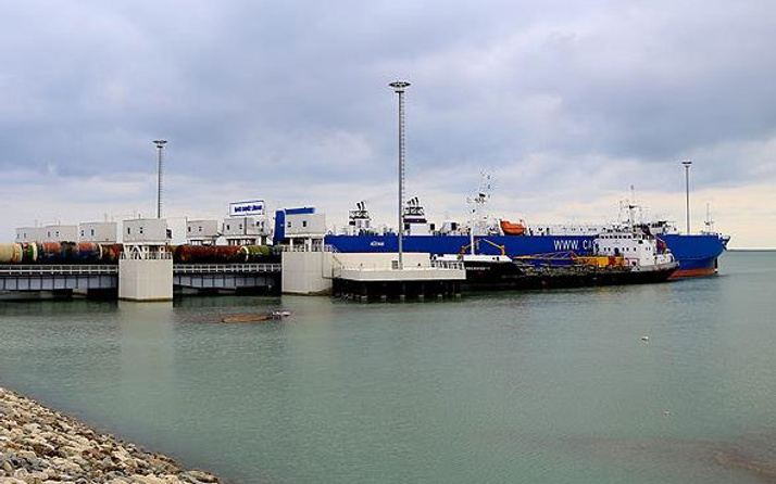 Kardeş Azerbaycan'dan rekor petrol üretimi