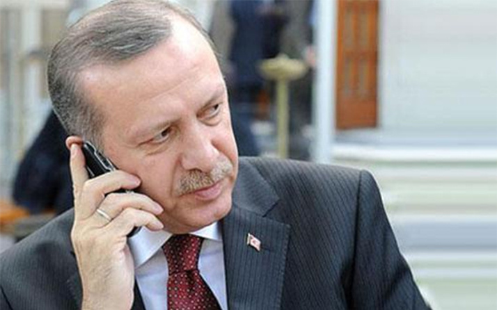 Erdoğan darbe gecesi telefonu eline alıp...