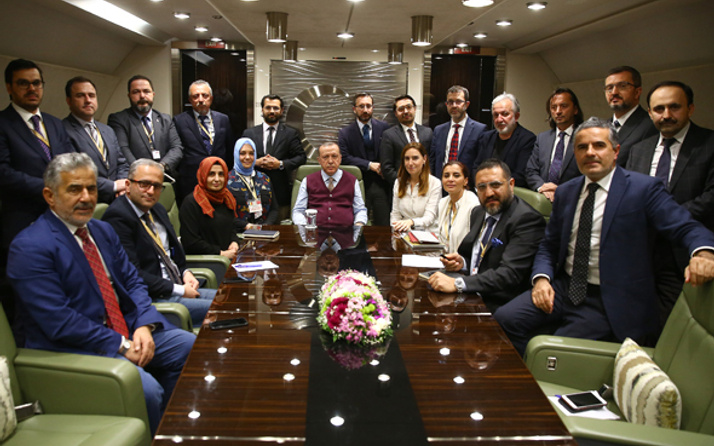 Erdoğan'dan Abdullah Gül'e KHK sitemi