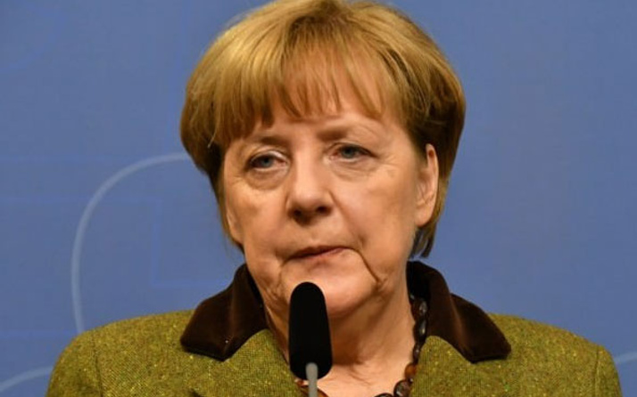Almanya'dan Merkel'e sert Türkiye tepkisi