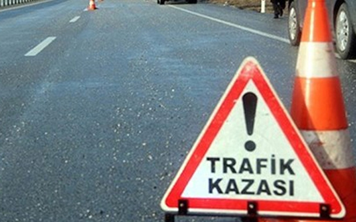 Elazığ'da traktör şarampole devrildi: 2 ölü, 4 yaralı