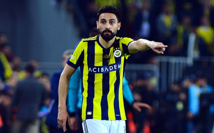 Fenerbahçe Mehmet Ekici'nin sakatlığıyla yıkıldı! Derbide yok